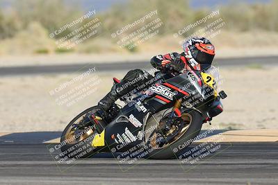 media/Nov-02-2025-CVMA (Sun) [[337aff29ab]]/Race 17-Amateur Supersport Middleweight/